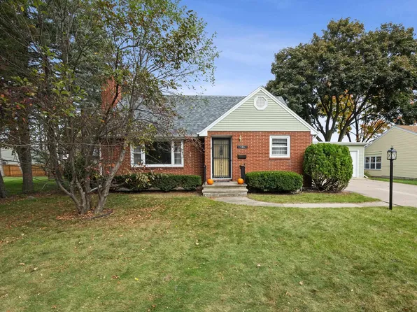546 Belmont Ave, Neenah, WI 54956
