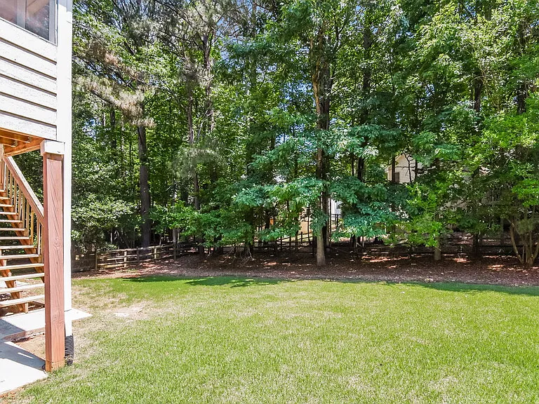 4118 Huntcliff Dr — Photo 18