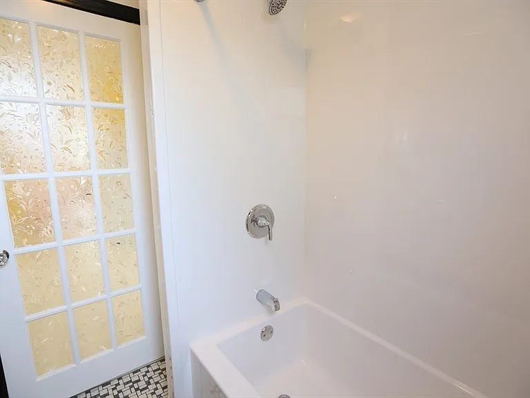 134 Baldwin St #2 — Photo 5