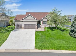 2540 River Bend Trl, Mayer, MN 55360