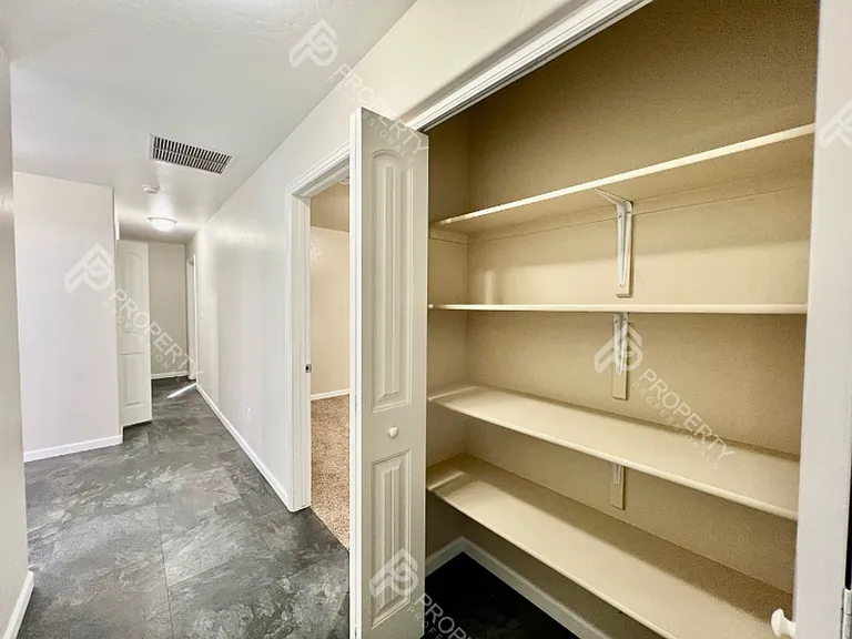 358 Grullo Ln — Photo 16