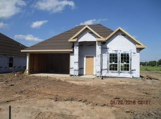 5 Rose Trl, Angleton, TX 77515