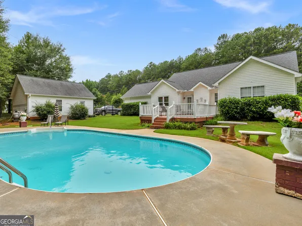 122 Old Stonewall Dr, Locust Grove, GA 30248