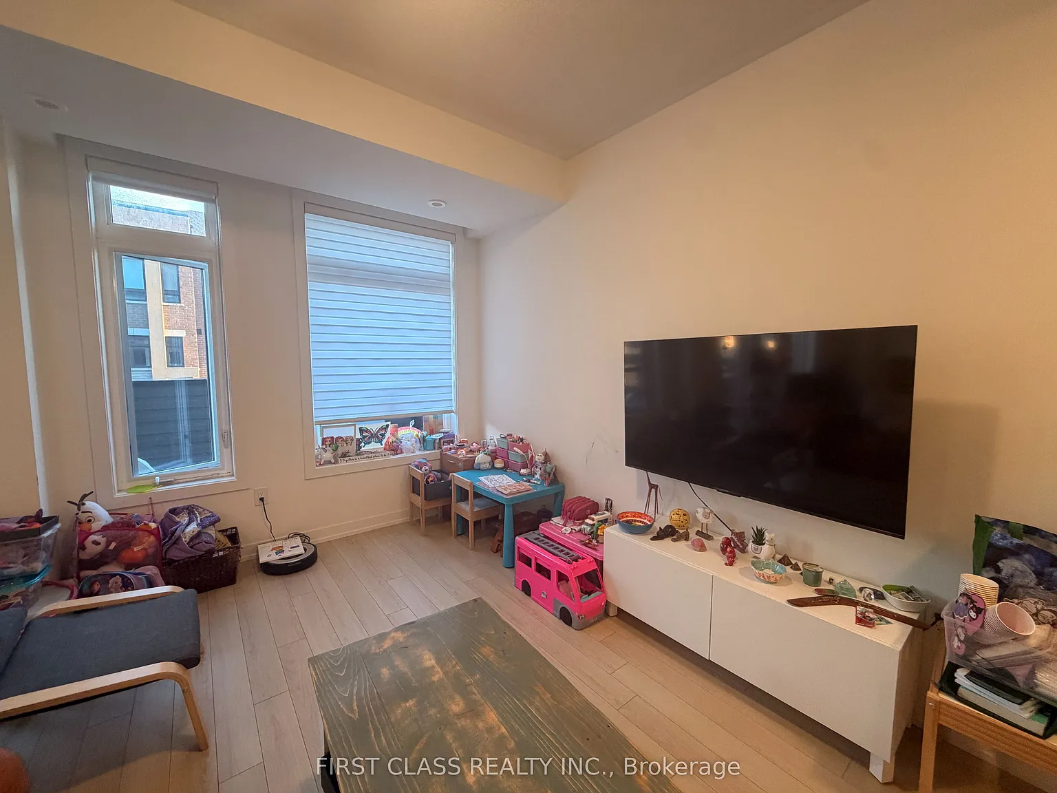 3 bed, $3,450 — Photo 4