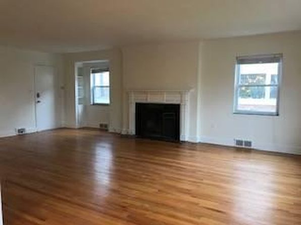 90 Merriman Rd