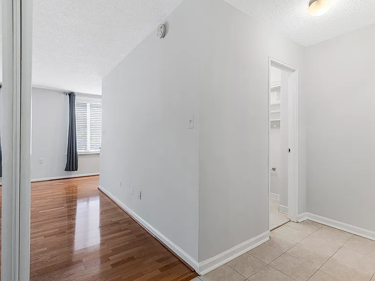 1730 Arlington Blvd — Photo 6