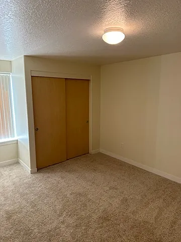 Evergreen Place Apartments — Photo 16
