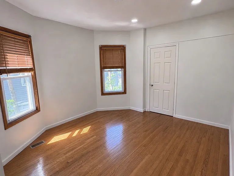 344 Valley Brook Ave #1 — Photo 10