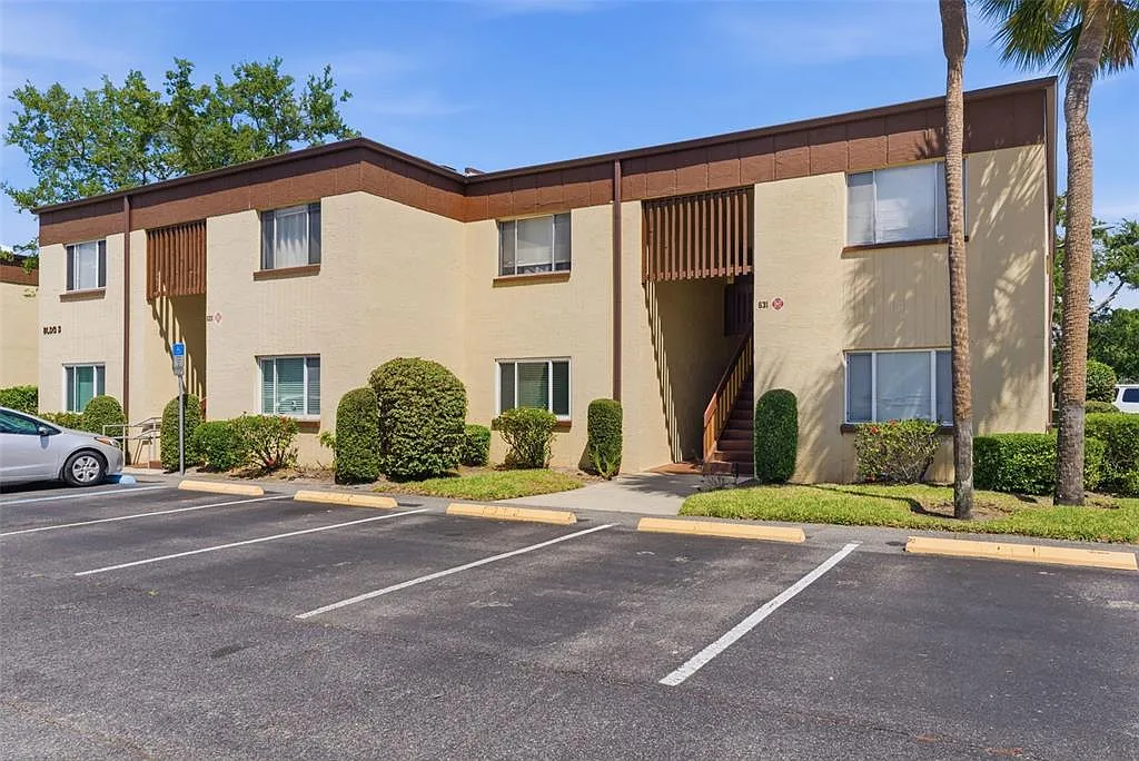 1 bed, 1.0 bath, 710 sqft, $1,650 — Photo 1