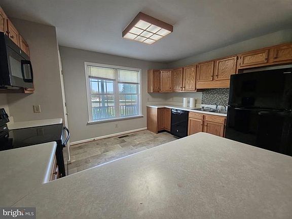 4th image of 16195 Tysons Center Rd