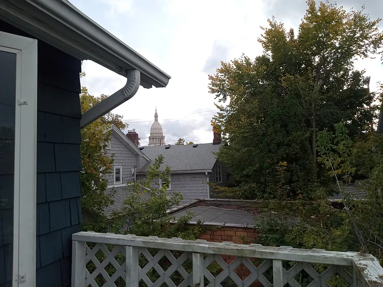 307 N Walnut St #307 — Photo 2