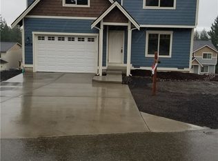 2479 Sand Dollar Rd W, Bremerton, WA 98312