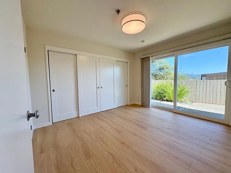 28 Gomez Way #14 — Photo 9