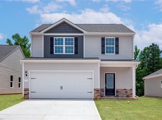 3411 Robindale Dr, Winston Salem, NC 27107