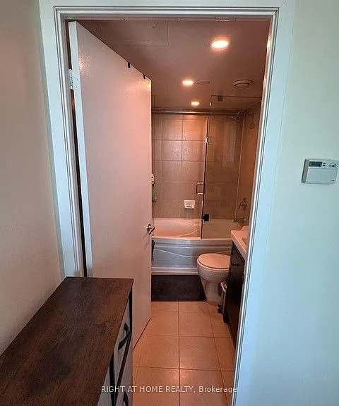 397 Front St W #3103 — Photo 16