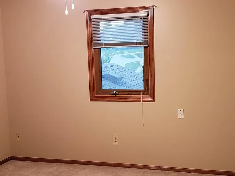 9020 Iltis Dr — Photo 16
