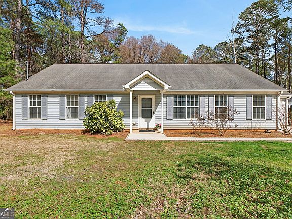 3rd image of 485 Kibbee Rd