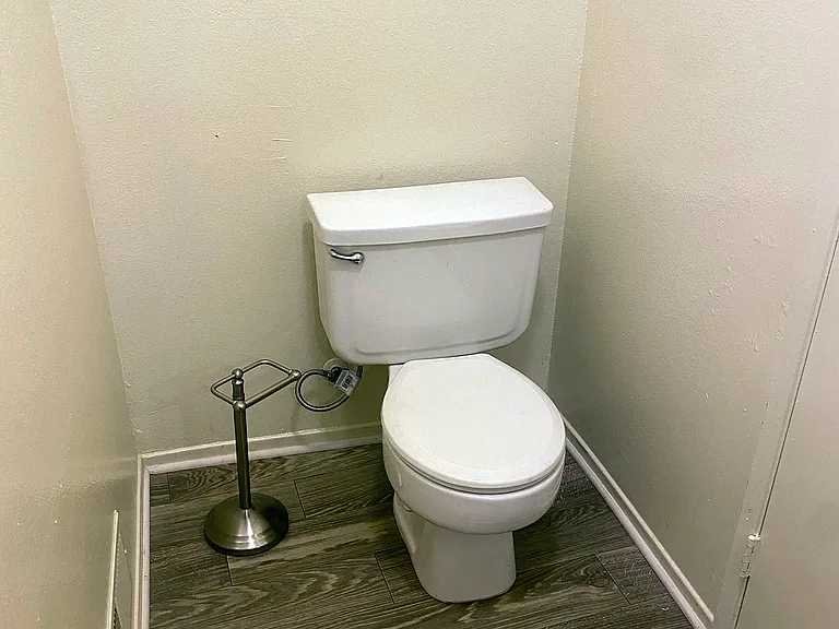 4912 Tujunga Ave #3 — Photo 9