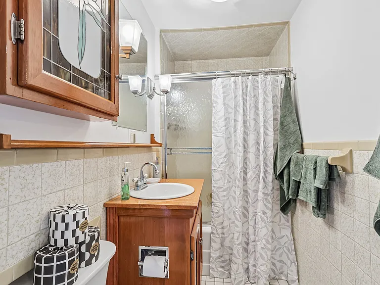686 Portage Lakes Dr — Photo 40