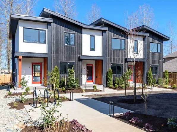 1590 Piercy Ave #8, Courtenay, BC V9N 3E9