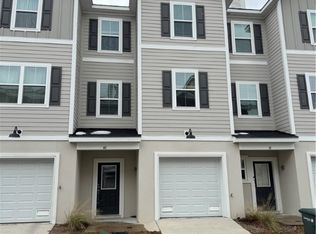 40 Hidden Pointe Drive, Savannah, GA 31419