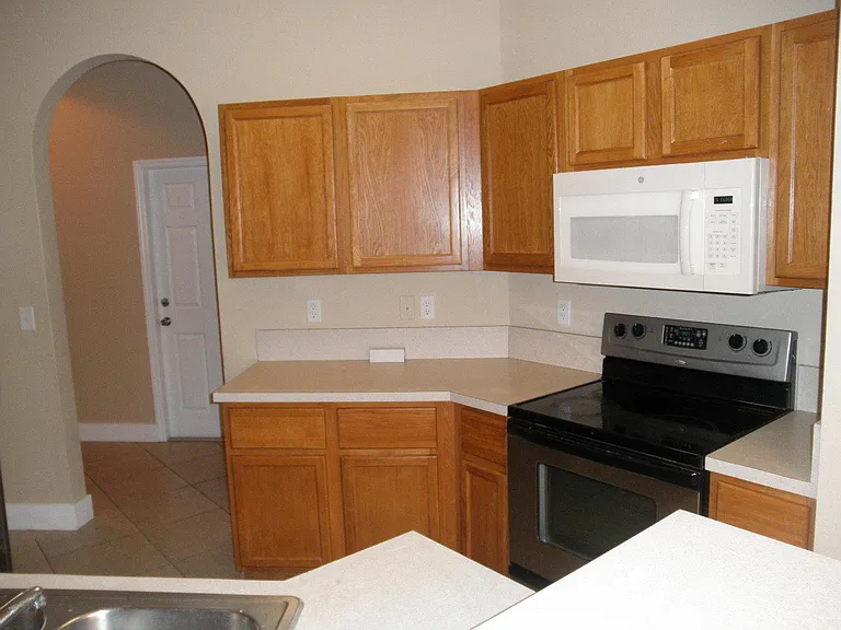 822 Pipers Cay Dr — Photo 5