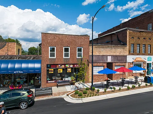 52 W Main St #201 Photo 1