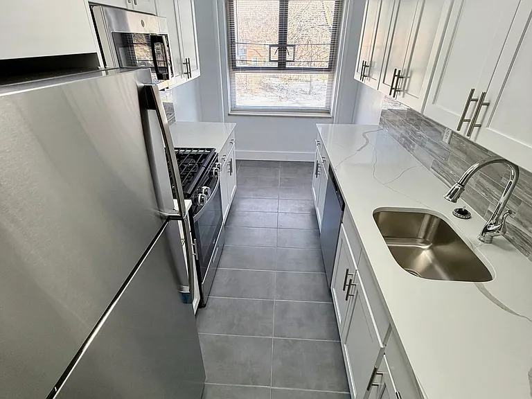 65th Cres — Photo 2