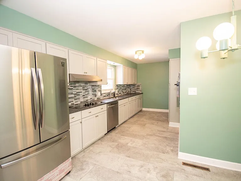 4371 Kendale Ct — Photo 9