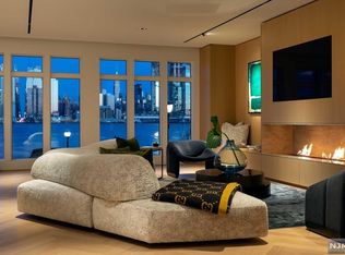 12 Henley Pl UNIT 12, Weehawken, NJ 07086