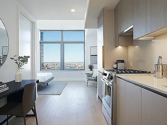 2nd image of 3 Court Sq APT 5007