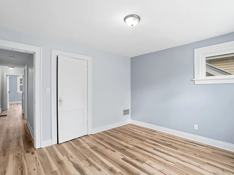214 E Hudson St #212 — Photo 10