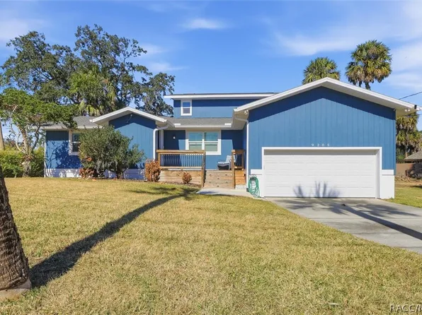 9205 W Harbor Isle Ct, Crystal River, FL 34429