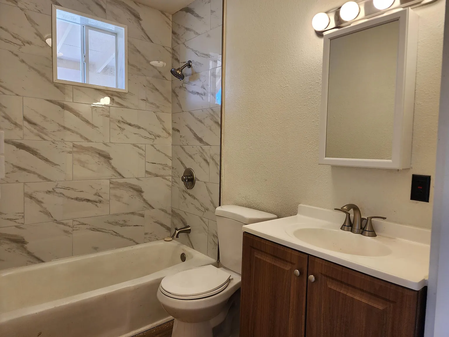 4 bed, $3,000 — Photo 4