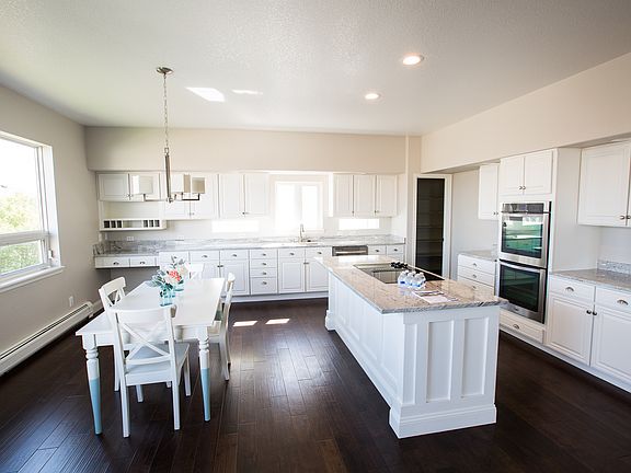 Updated Bright Kitchen