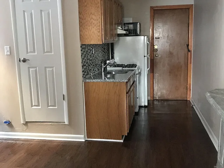 152 N 21st St #2R — Photo 7