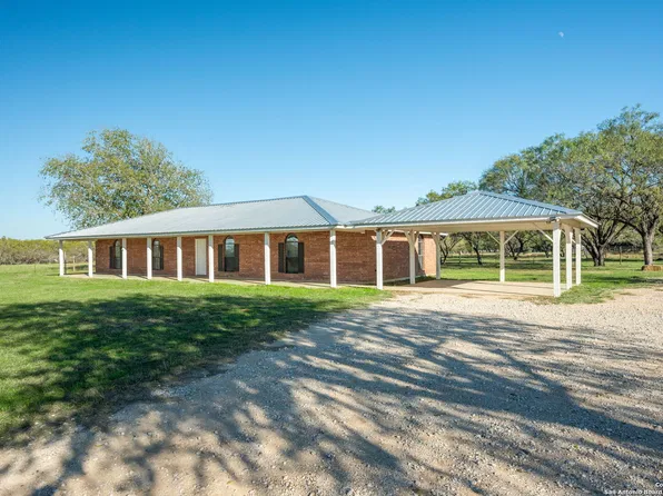 315 SIMON RD, Pleasanton, TX 78064