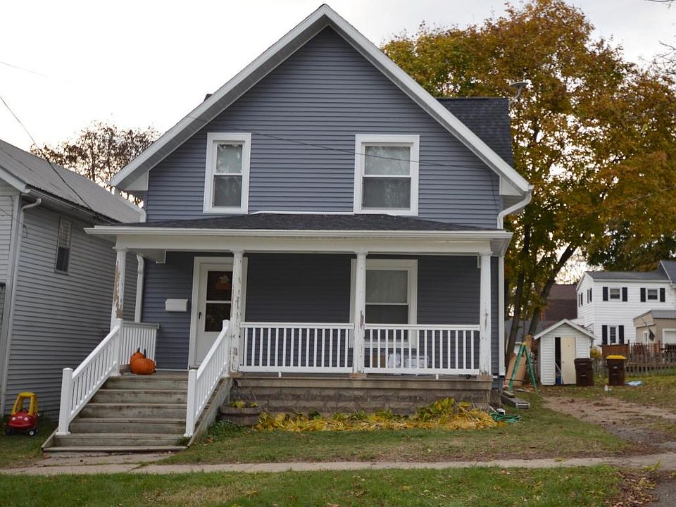 1st image of 211 N Jefferson St