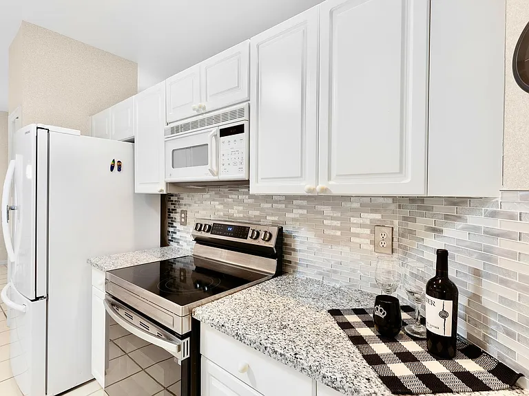 3477 Lake Crest Dr — Photo 10