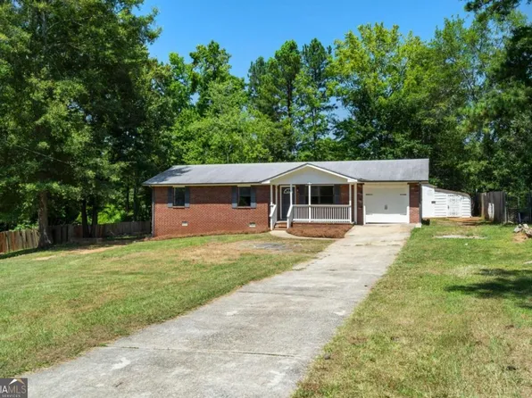 55 Pine Hill Dr, Carrollton, GA 30116