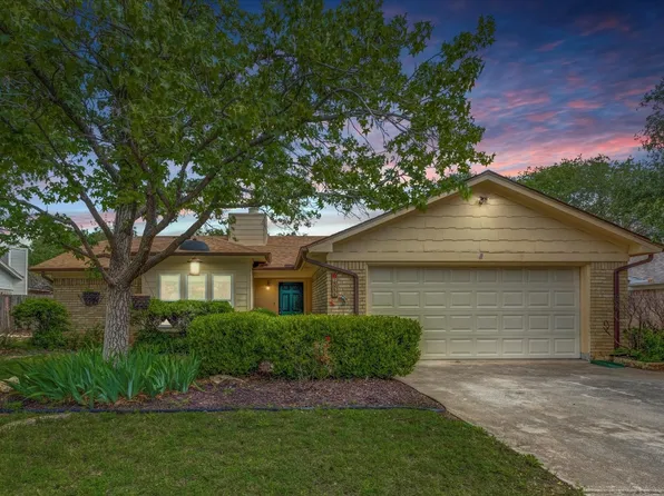 1044 W Hills Ter, Saginaw, TX 76179