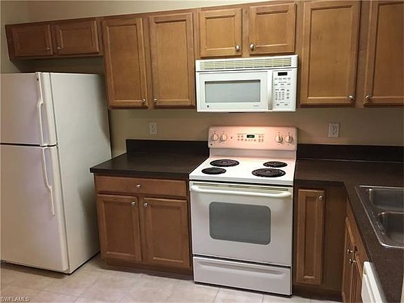 4th image of 8315 Pacific Beach Dr
