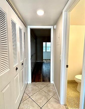 5th image of 230 Sussex L