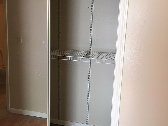 5th image of 397 Hidden Hollow Dr APT 103