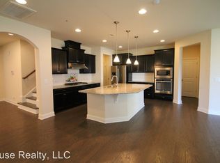 813 Pecan Tree Ln, Fort Mill, SC 29715