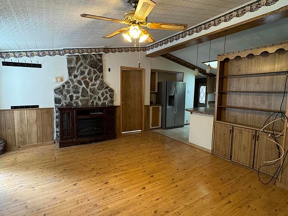 4th image of 12 Easy Street