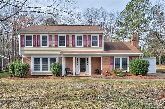 1st image of 301 Sunnywood Ln