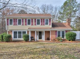 301 Sunnywood Ln, Charlotte, NC 28270