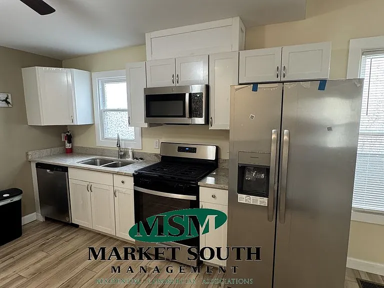 905 Elliott Ave — Photo 20