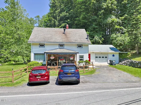 1440 Blue Factory Hill Road, Cropseyville, NY 12052